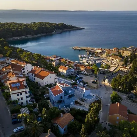 In With Sea View Terrace, Air Conditioning Wifi 4927-1 Mali Losinj